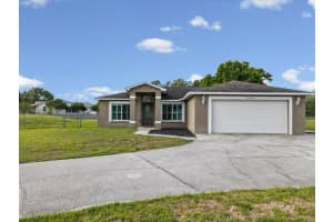 31706 Hunt Club Ln, WESLEY CHAPEL