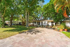 194 21st Ter Se, LARGO