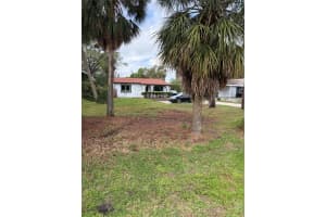 8914 Memorial Hwy, TAMPA