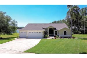 709 Sportsman Park Dr, SEFFNER