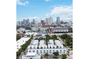 1332 W Gray St #5, TAMPA