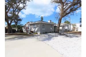 125 Harbor Bluff Dr, LARGO