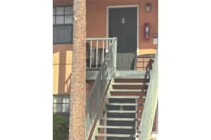 12403 Hibiscus Oak Pl #202, TAMPA