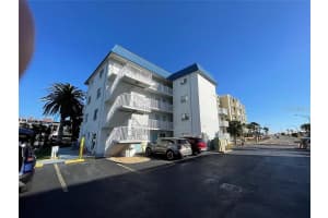 800 Bayway Blvd #26, CLEARWATER BEACH
