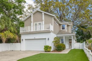 901 Virginia Ave, TARPON SPRINGS