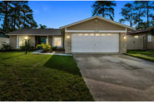 3708 Sand Pebble Dr, VALRICO