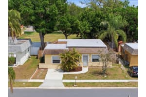 12291 Mallory Dr, LARGO