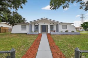 8609 Fish Lake Rd, TAMPA