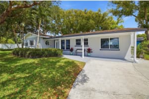 1511 4th St Sw, LARGO