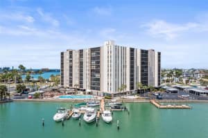 10355 Paradise Blvd #403, TREASURE ISLAND