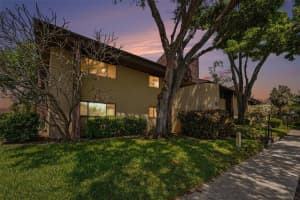 10755 Village Club Cir N #101, ST PETERSBURG