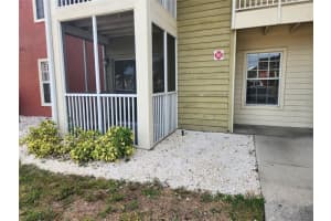 803 Lake Haven Sq #101, BRANDON