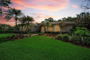 30 Turtle Creek Cir, OLDSMAR