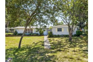 605 Limona Rd, BRANDON