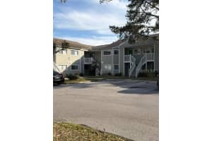 7298 Ulmerton Rd #611, LARGO