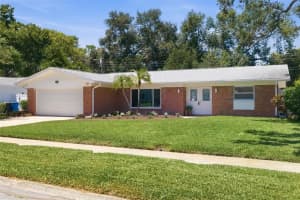 6477 33rd Ave N, ST PETERSBURG