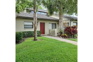 70 Joanne Pl #70, OLDSMAR