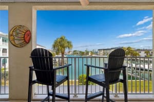 152 117th Ave #2, TREASURE ISLAND