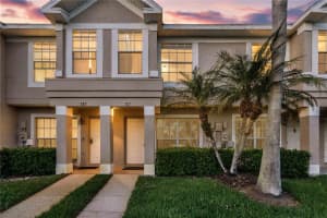 727 Kensington Lake Cir, BRANDON