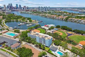 160 Columbia Dr #206, TAMPA 160 Columbia Dr #206, TAMPA
