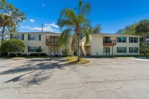 140 Hunter Lake Dr #8c, OLDSMAR