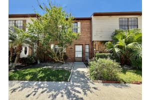 3416 Sunrise Villas Ct N, TAMPA