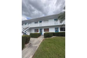 8220 112th St #109, SEMINOLE
