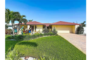 2162 W Vina Del Mar Blvd, ST PETE BEACH