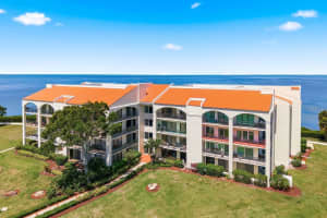 302 Mariner Dr #302, TARPON SPRINGS