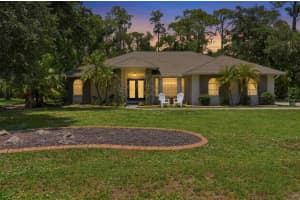 610 Woodview Way, BRADENTON