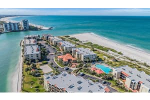 7435 Bayshore Dr #303, TREASURE ISLAND