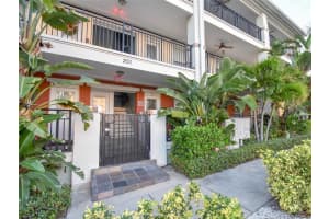 201 6th St S #203, ST PETERSBURG