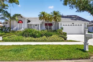11671 Harborside Cir, LARGO