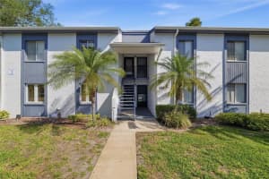 130 Cypress Ln #130, OLDSMAR