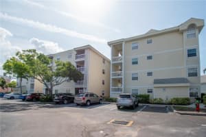 6817 Stones Throw Cir N #17203, ST PETERSBURG