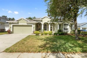1620 Grand Heritage Blvd, VALRICO