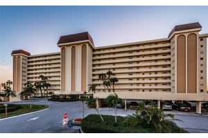 4750 Cove Cir #304, ST PETERSBURG