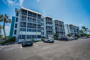 4908 38th Way S #204, ST PETERSBURG