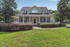 2928 Chelsea Woods Dr, VALRICO