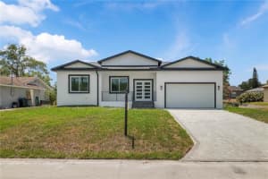 8526 Indies Dr, HUDSON