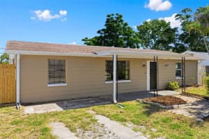 4327 Beacon Square Dr, HOLIDAY