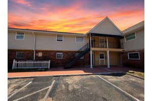 200 Country Club Dr #1505, LARGO