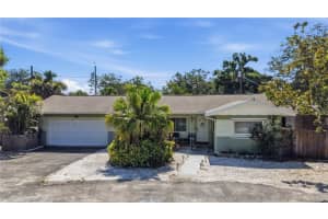 955 Indian Rocks Rd S, LARGO