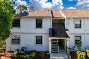 202 Meadow Ln #50, OLDSMAR