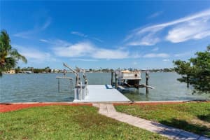 324 173rd Ave E, NORTH REDINGTON BEACH 324 173rd Ave E, NORTH REDINGTON BEACH