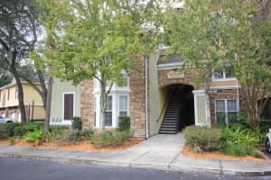 10106 Courtney Oaks Cir #104, TAMPA