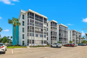 4908 38th Way S #401, ST PETERSBURG
