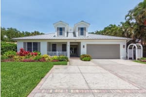 140 Miramar Blvd Ne, ST PETERSBURG 140 Miramar Blvd Ne, ST PETERSBURG