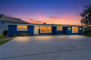 3325 W Shell Point Rd, RUSKIN