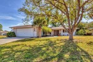448 Redwood Rd, VENICE